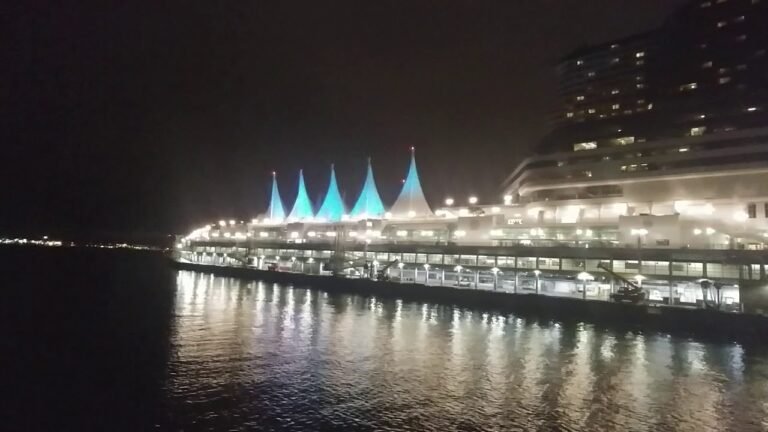 Canada place Vancouver at Night|Downtown Vancouver at night|Canada place downtown Vancouver at night